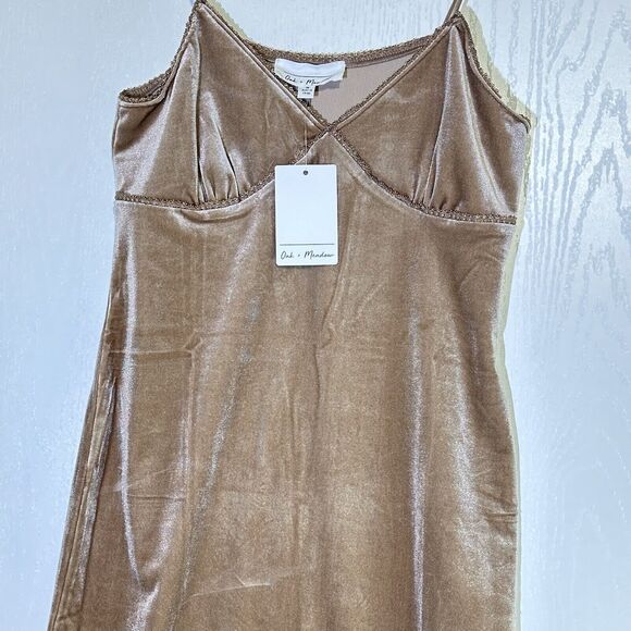 Y2k 90s Inspired Women Midi Dress Tan Velvet Front Slit Oak + Meadow *NWT Size M - Picture 3 of 11